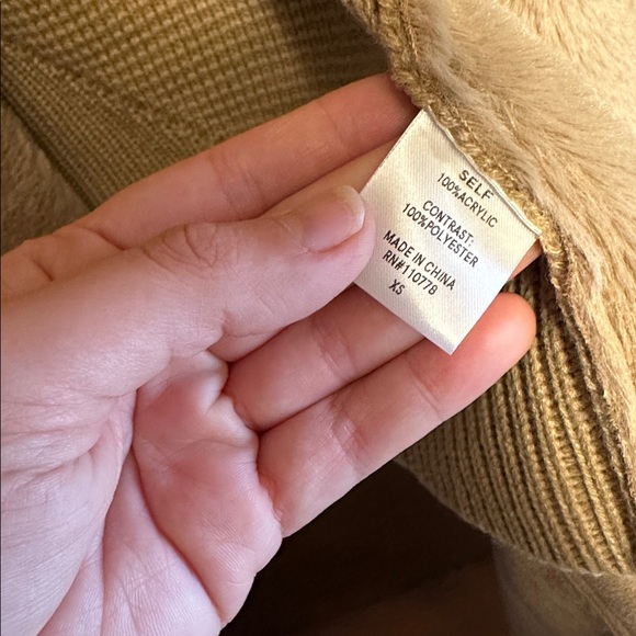 Hazel cable knit cardigan sweater with faux fur also- size XS - Picture 3 of 4